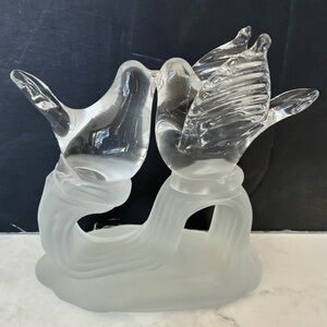 Vintage Silvestri Hand-Blown Glass Sculpture of Two Love Birds